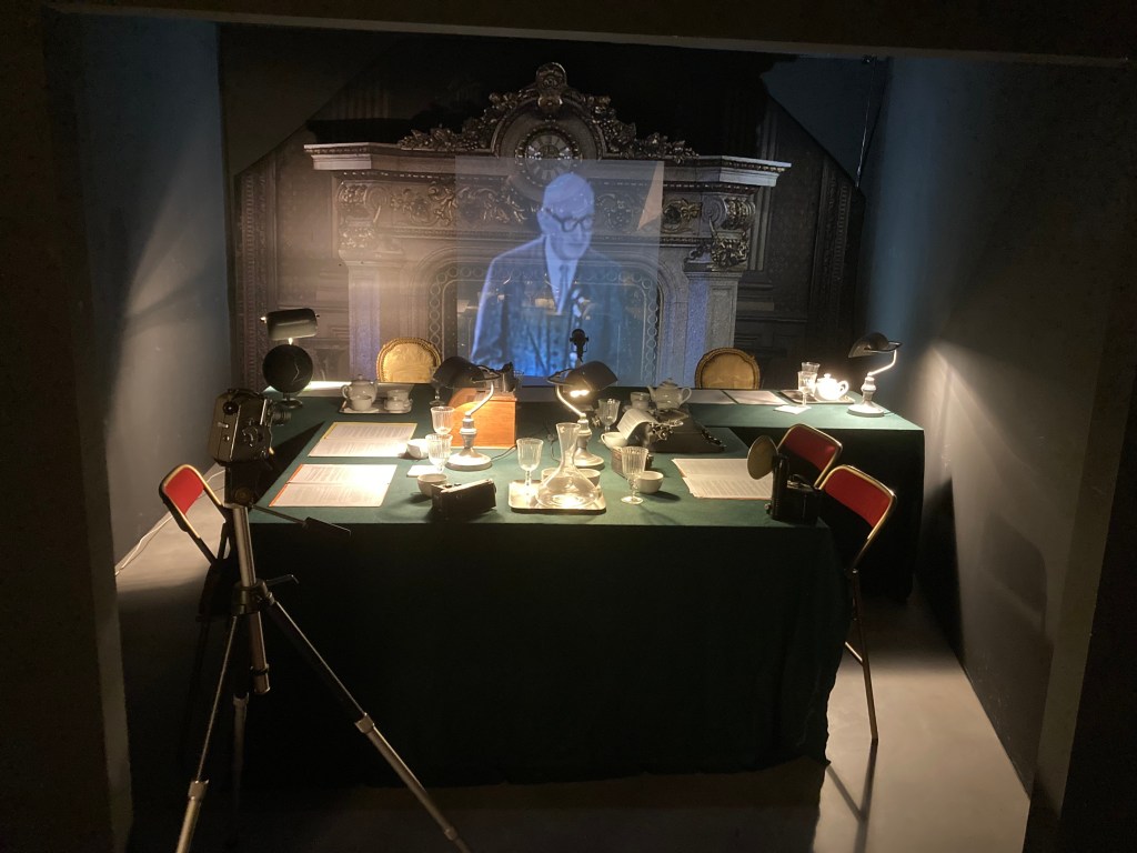 Dieses Bild zeigt Robert Schuman bei der Verkündung seiner Idee von der Montanunion